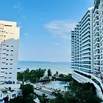 Modern Condo At Seaside Luxury Resort